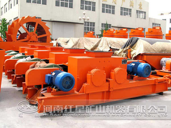 對輥破碎機(jī)廠區(qū) 對輥破碎機(jī)廠區(qū)