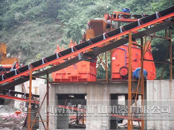 帶式輸送機(jī) 帶式輸送機(jī)