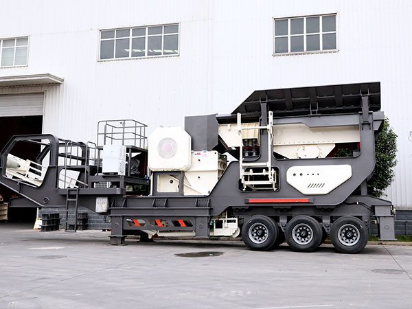 移動(dòng)碎石車(chē)