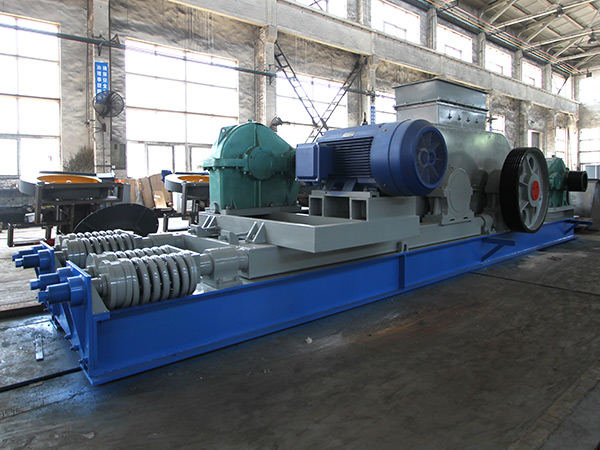 對(duì)輥式破碎機(jī)，對(duì)輥制沙機(jī)