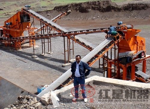 帶式輸送機(jī) 帶式輸送機(jī)