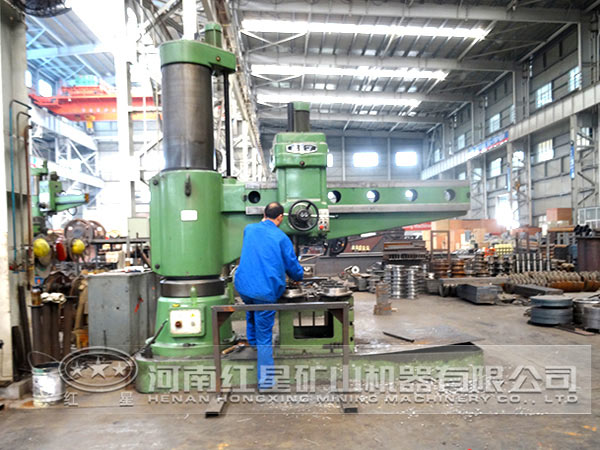 紅星機器設(shè)備車間