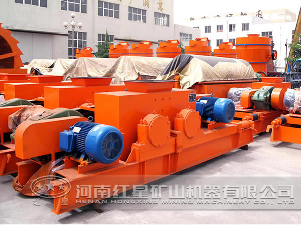 對(duì)輥式破碎機(jī) 對(duì)輥式破碎機(jī)