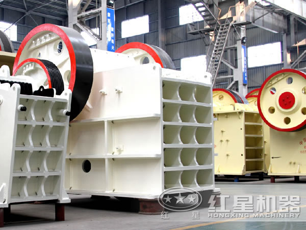 凹凸棒石采用什么破碎機？