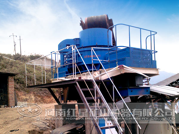 制砂生產(chǎn)線作業(yè)現(xiàn)場 制砂生產(chǎn)線作業(yè)現(xiàn)場