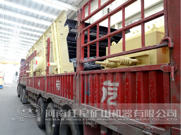 圓振動(dòng)篩發(fā)貨現(xiàn)場