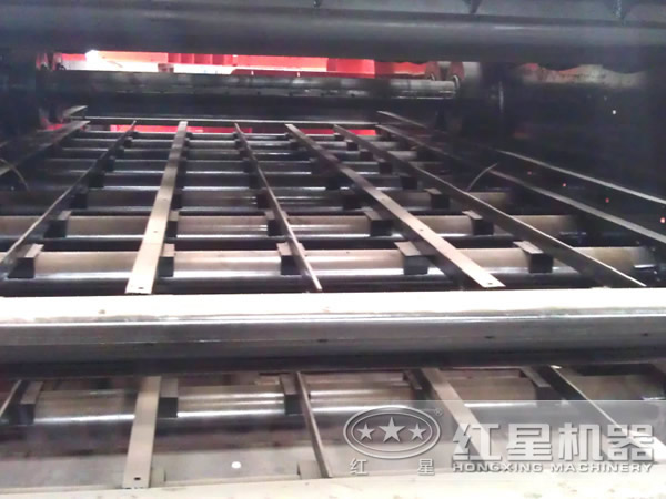 振動(dòng)篩內部