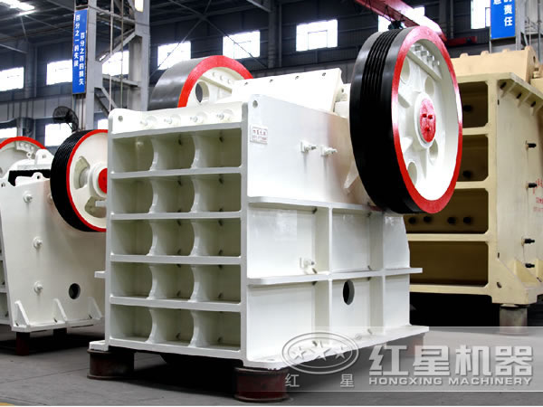 顎式碎石機(jī)