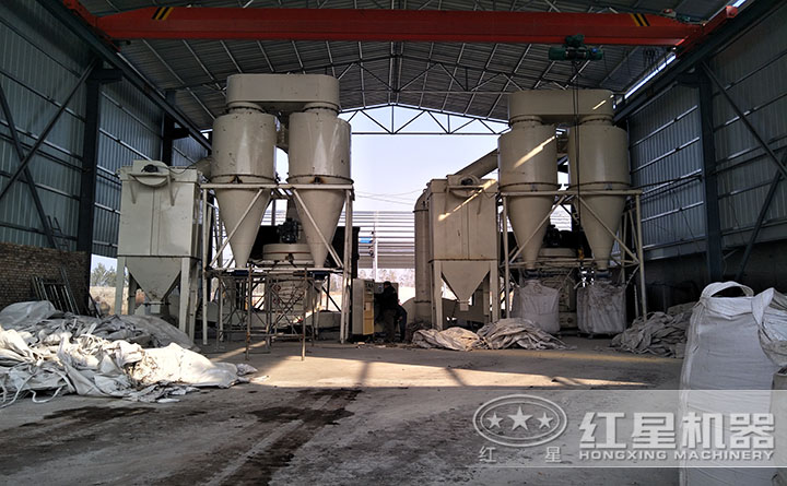 磨粉現場(chǎng) 磨粉現場(chǎng)