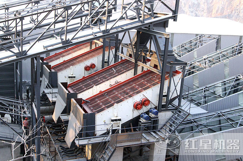 石料生產(chǎn)線(xiàn)生產(chǎn)現場(chǎng) 石料生產(chǎn)線(xiàn)生產(chǎn)現場(chǎng)