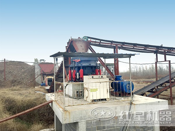 圓錐破碎機作業(yè)現場(chǎng)圖 圓錐破碎機作業(yè)現場(chǎng)圖