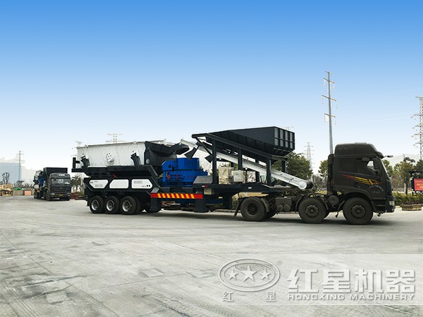 移動(dòng)式制砂機(jī)發(fā)貨現(xiàn)場(chǎng) 移動(dòng)式制砂機(jī)發(fā)貨現(xiàn)場(chǎng)