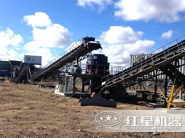 圓錐破碎機作業(yè)現場(chǎng)