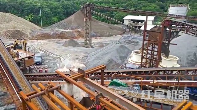 打沙機作業(yè)現場(chǎng) 打沙機作業(yè)現場(chǎng)