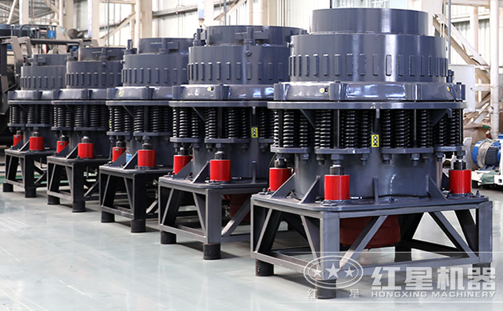 高能型液壓圓錐破碎機車(chē)間 高能型液壓圓錐破碎機車(chē)間