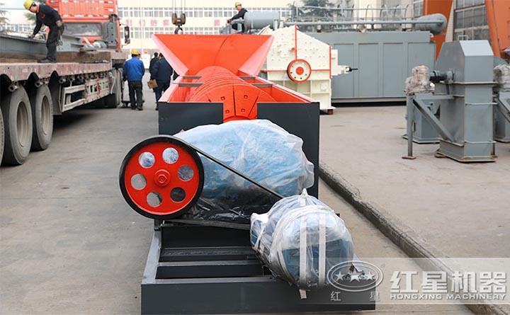 螺旋洗砂機發(fā)貨現場(chǎng) 螺旋洗砂機發(fā)貨現場(chǎng)