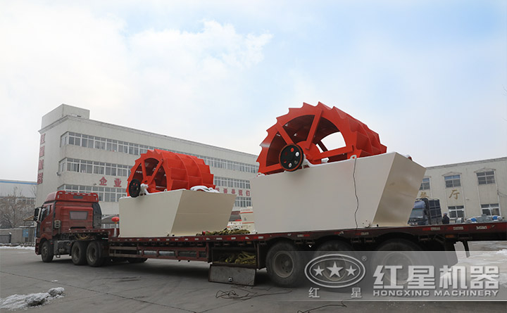 水輪洗砂機發(fā)貨現場(chǎng)