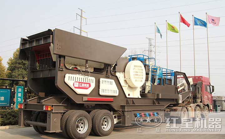 移動(dòng)粉碎機發(fā)貨現場(chǎng) 移動(dòng)粉碎機發(fā)貨現場(chǎng)