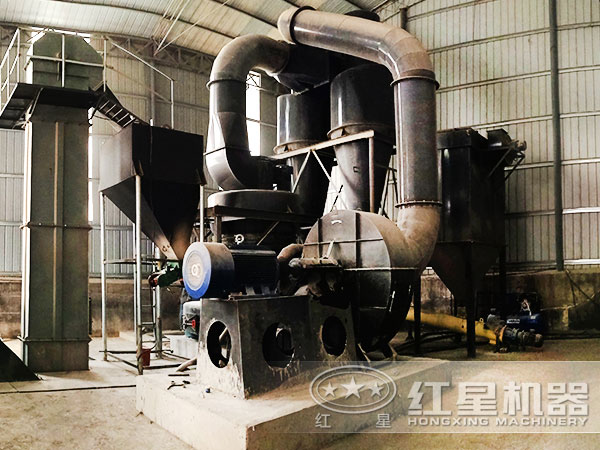 磨粉生產(chǎn)現場(chǎng)