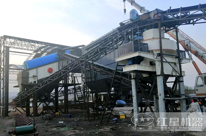 制砂機作業(yè)現場(chǎng) 制砂機作業(yè)現場(chǎng)