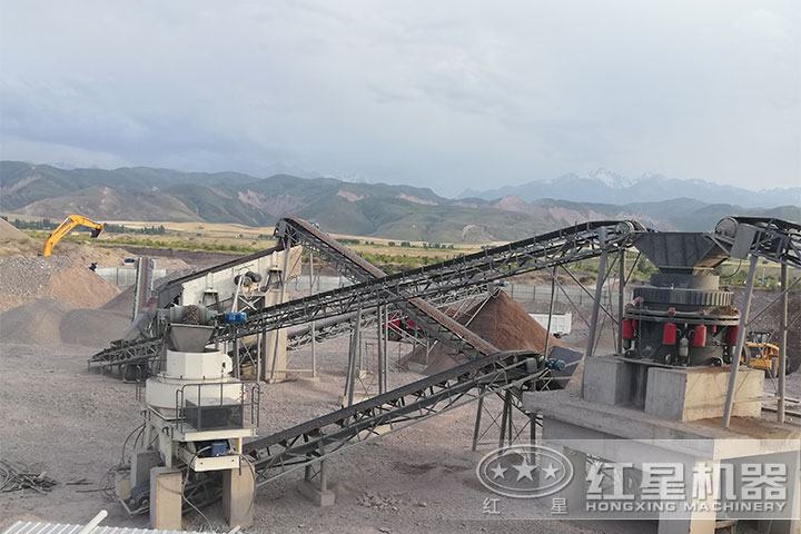 沙石料生產(chǎn)現場(chǎng) 沙石料生產(chǎn)現場(chǎng)