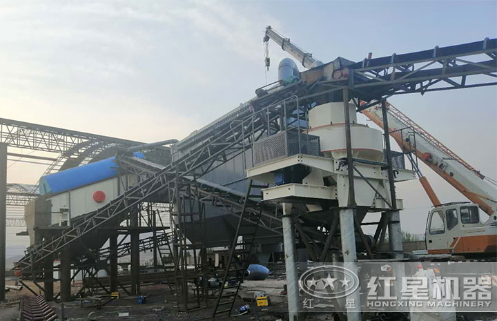 沙石料生產(chǎn)現場(chǎng) 沙石料生產(chǎn)現場(chǎng)