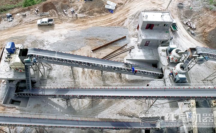 固定式石頭制砂生產(chǎn)線占地較大，可選擇多種設(shè)備