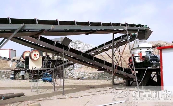 當物料較大時(shí)，可選擇破碎設備先進(jìn)行處理