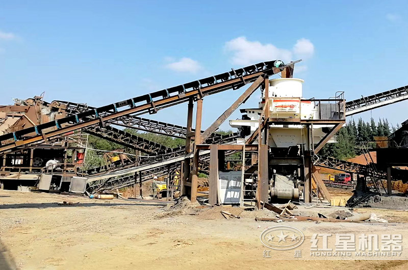 鵝卵石磨砂機(jī)現(xiàn)場(chǎng) 鵝卵石磨砂機(jī)現(xiàn)場(chǎng)