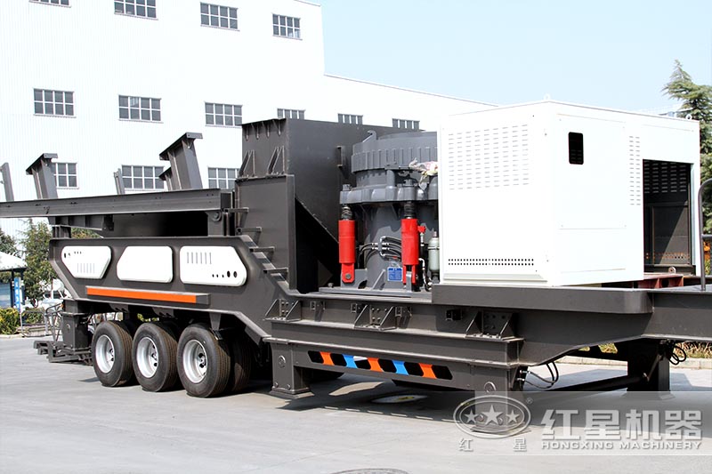 移動(dòng)圓錐破設(shè)備實(shí)拍圖 移動(dòng)圓錐破設(shè)備實(shí)拍圖