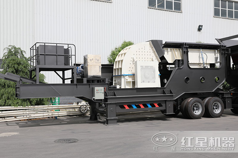 輪胎式移動(dòng)破碎機(jī) 輪胎式移動(dòng)破碎機(jī)