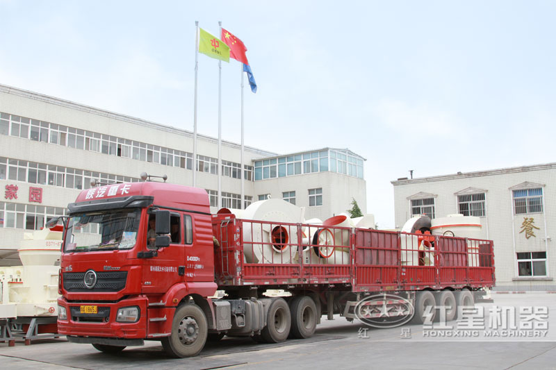 磨粉機發(fā)貨現場(chǎng)