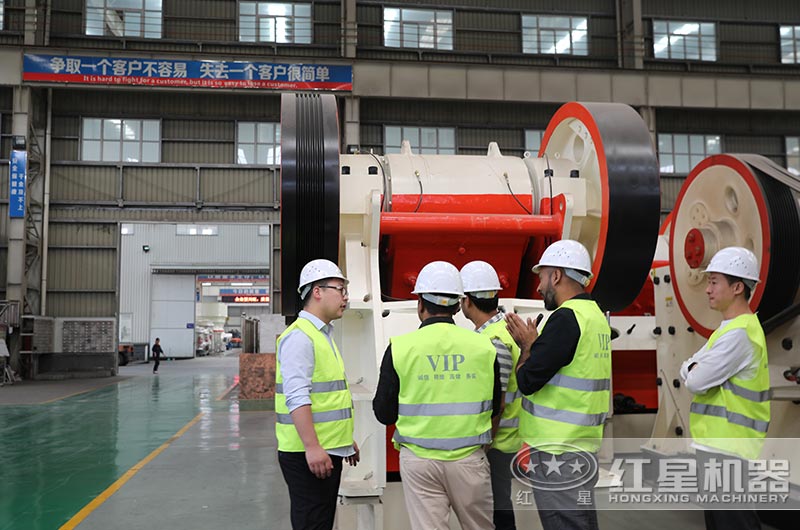 客戶(hù)參觀(guān)車(chē)間 客戶(hù)參觀(guān)車(chē)間