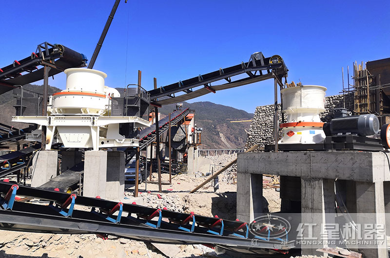 人工造沙機(jī)安裝現(xiàn)場(chǎng) 人工造沙機(jī)安裝現(xiàn)場(chǎng)