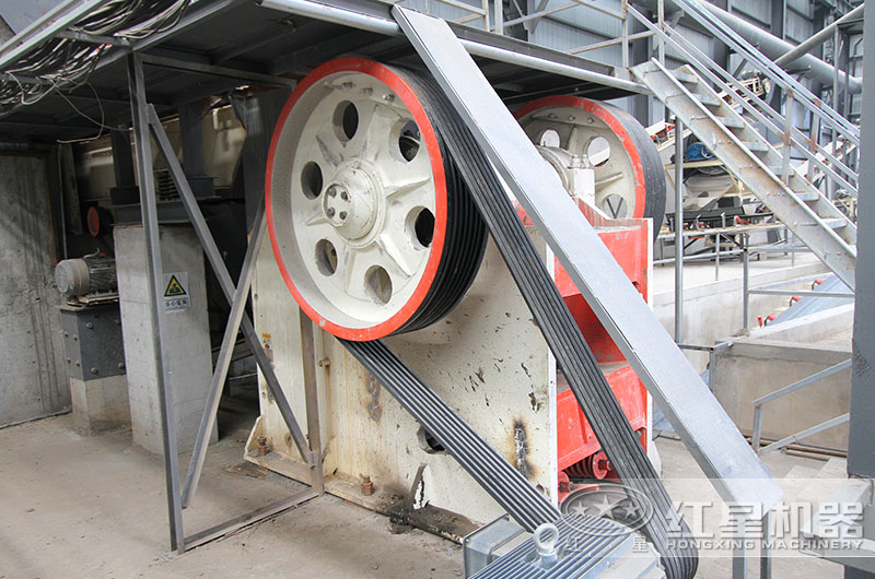 鄂破+反擊破生產(chǎn)現(xiàn)場(chǎng)